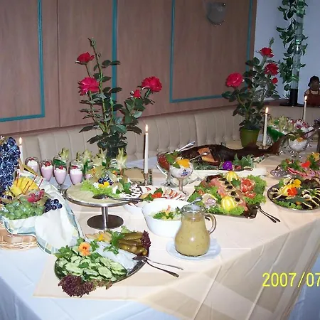 Lindengarten Отель 3*